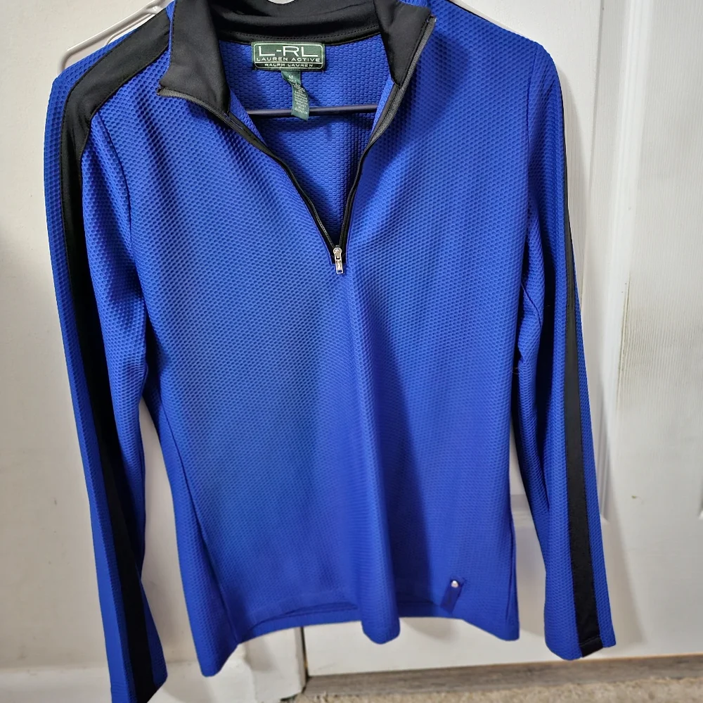 Clothes - Picture 6 of 8